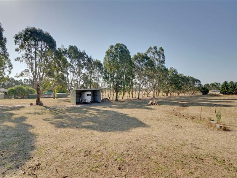 6 Wright Court, Rosedale VIC 3847