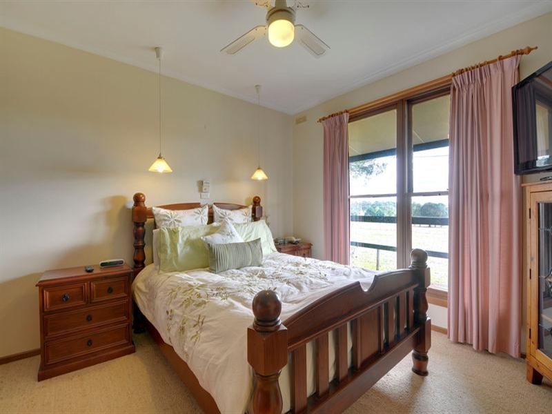 26 Belle View Court, Rosedale VIC 3847
