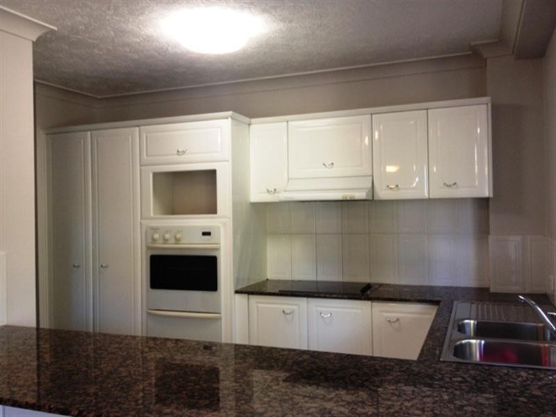 8/145 Golden Four Drive, Bilinga QLD 4225