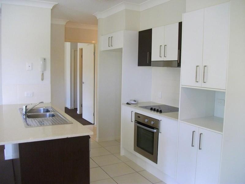 1/111-113 Golden Four Drive, Bilinga QLD 4225