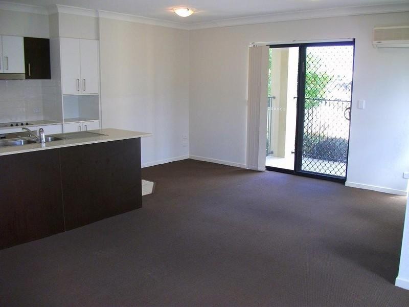 1/111-113 Golden Four Drive, Bilinga QLD 4225