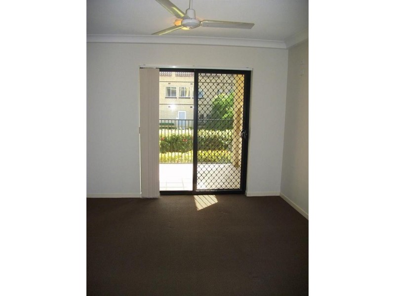 1/111-113 Golden Four Drive, Bilinga QLD 4225