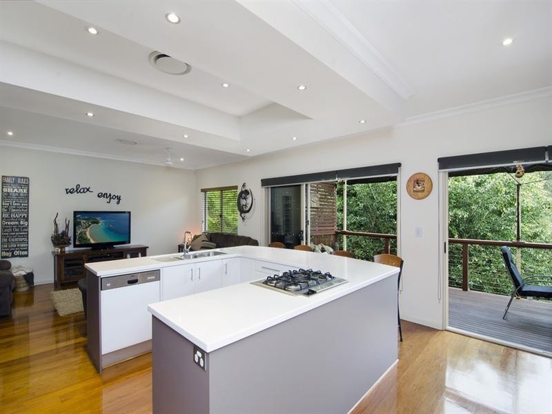 52 Buckingham Way, Elanora QLD 4221