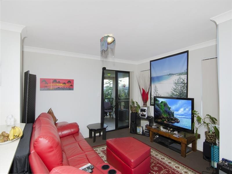 18/111-113 Golden Four Drive, Bilinga QLD 4225