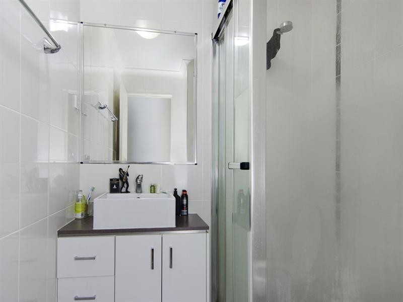 18/111-113 Golden Four Drive, Bilinga QLD 4225