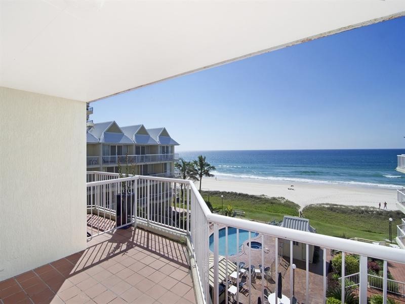 32/329 Golden Four Drive, Tugun QLD 4224