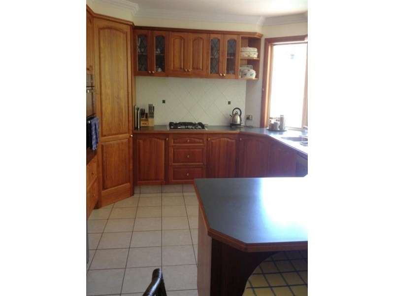 62 Silver Glade, Elanora QLD 4221