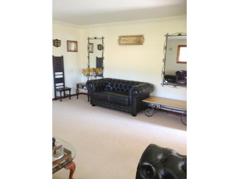 62 Silver Glade, Elanora QLD 4221