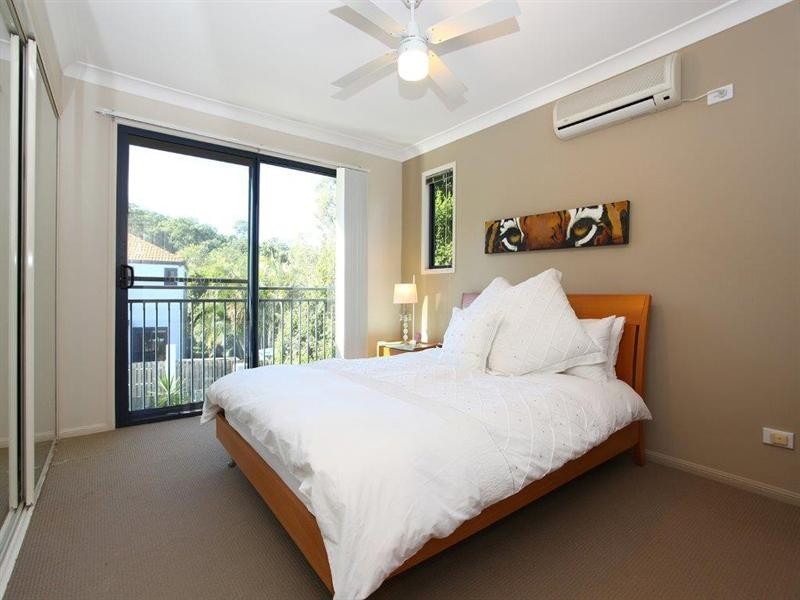 4/2 Karri Court, Burleigh Heads QLD 4220