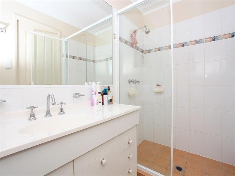 4/2 Karri Court, Burleigh Heads QLD 4220