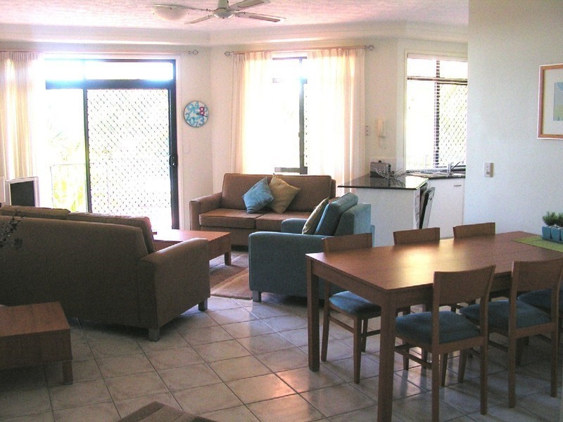 2/13 South Street, Kirra QLD 4225