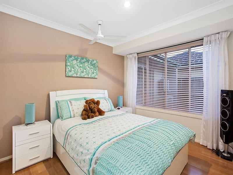 7 Nyoka Court, Elanora QLD 4221