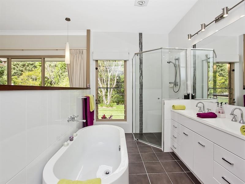 34 Gibsonville Street, Tallebudgera Valley QLD 4228