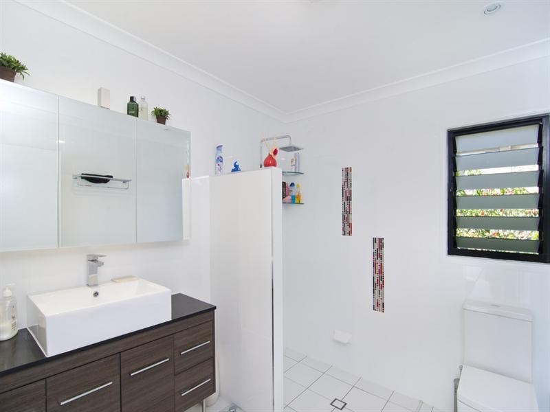 U1 and U2/21 Farrell Drive, Tugun QLD 4224