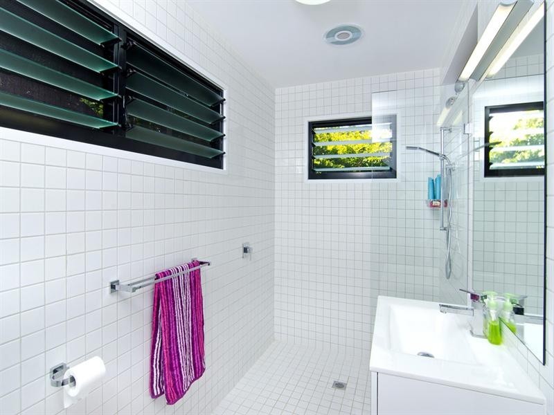 10 Nangana Street, Tugun QLD 4224