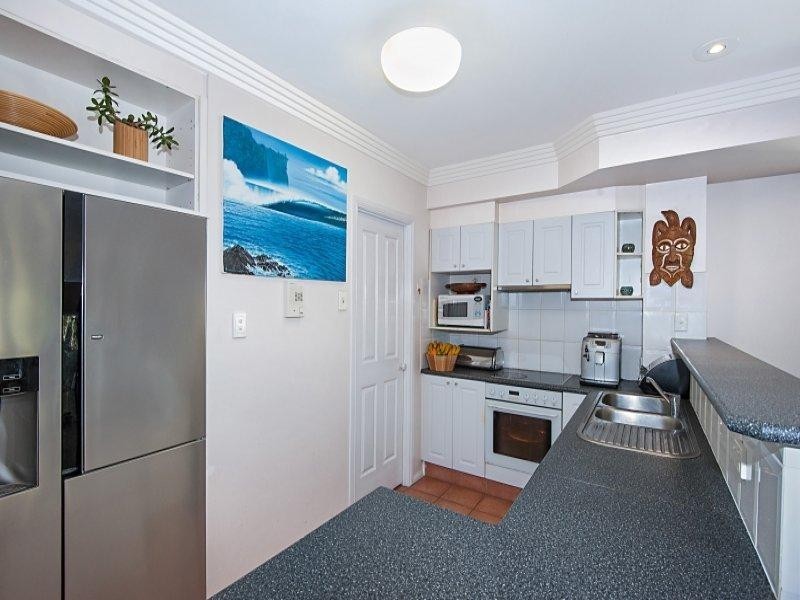 4/5 Hillcrest Avenue, Tugun QLD 4224