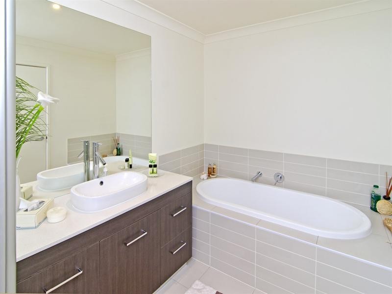 24/2 Inland Drive, Tugun QLD 4224