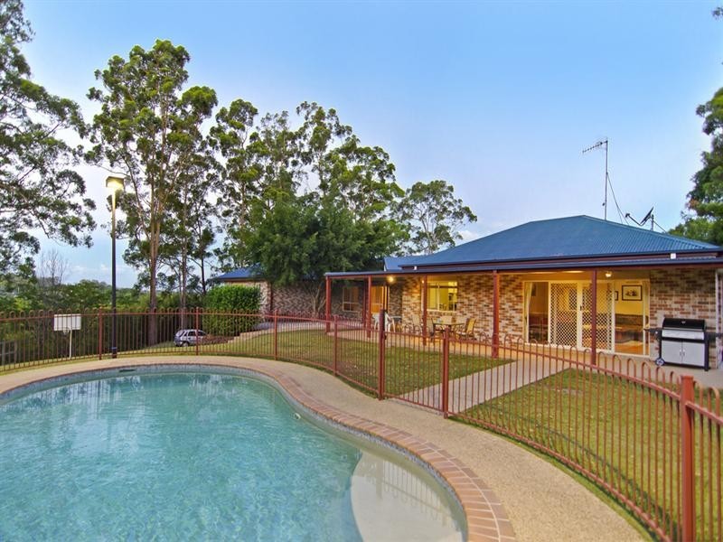 56 Dungogie Drive, Tallebudgera QLD 4228
