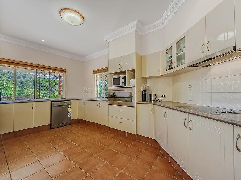 56 Dungogie Drive, Tallebudgera QLD 4228