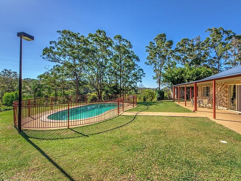 56 Dungogie Drive, Tallebudgera QLD 4228