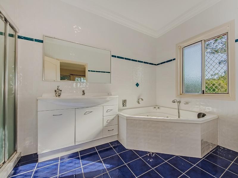 56 Dungogie Drive, Tallebudgera QLD 4228