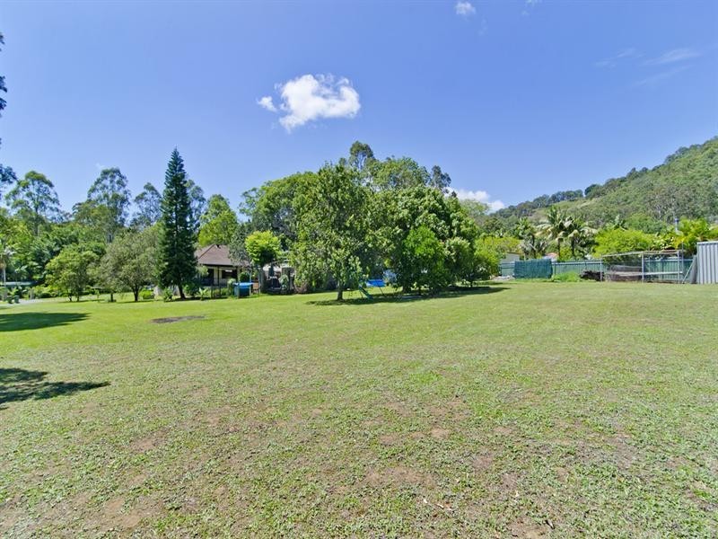 8-10 Camphorlaurel Court, Tallebudgera Valley QLD 4228