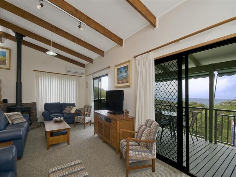 7 Lansell Avenue, Currumbin QLD 4223