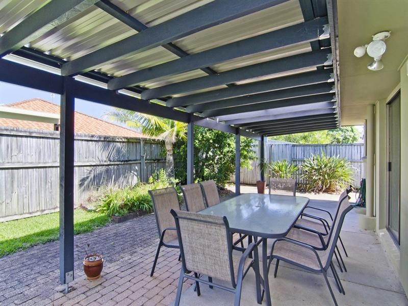 13 Ling Place, Palm Beach QLD 4221