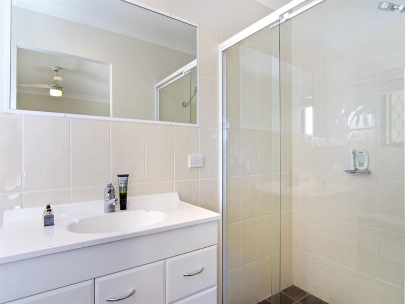 13 Ling Place, Palm Beach QLD 4221