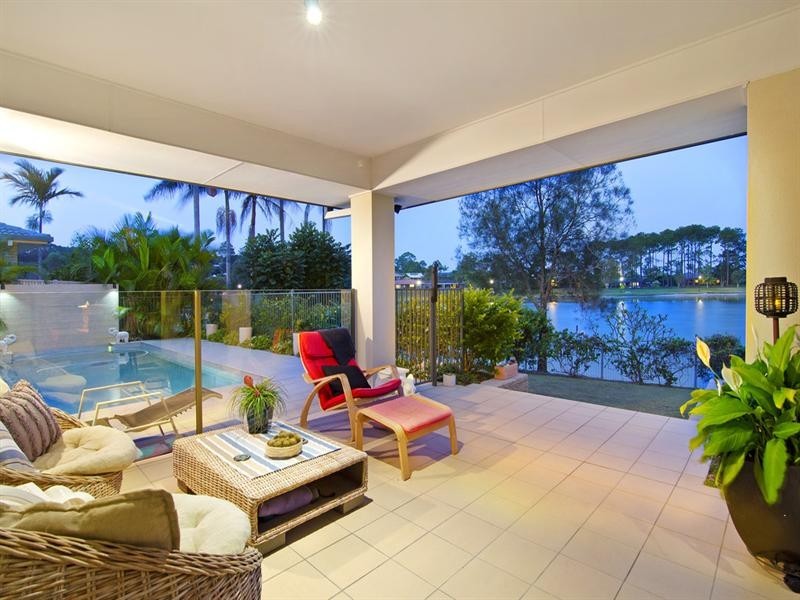 75 Murtha Drive, Elanora QLD 4221