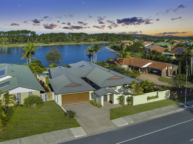 75 Murtha Drive, Elanora QLD 4221