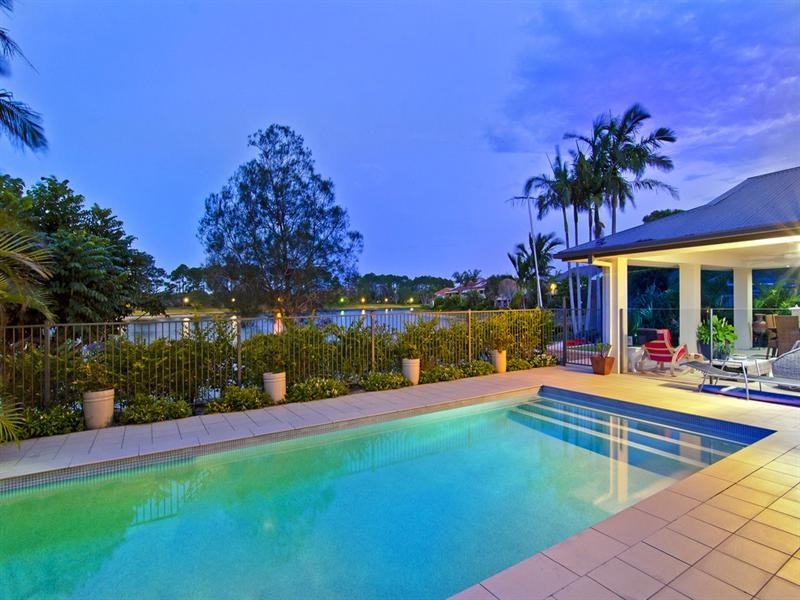 75 Murtha Drive, Elanora QLD 4221