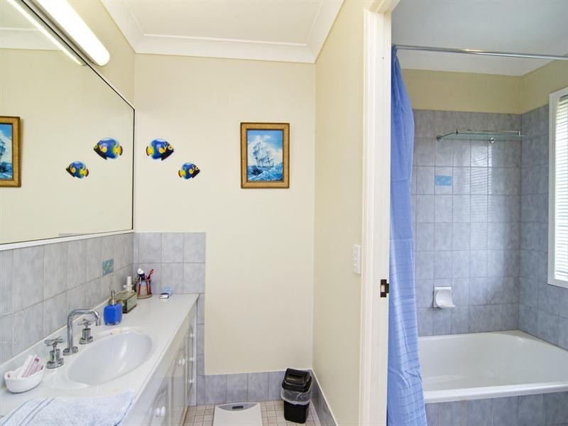37 Bob Barnard Drive, Tugun QLD 4224