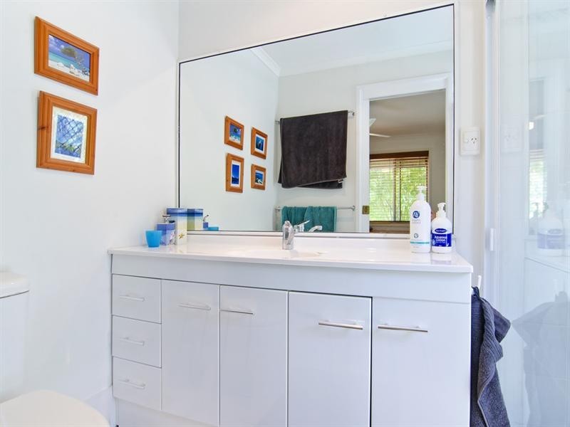 13 Coote Court, Currumbin Waters QLD 4223