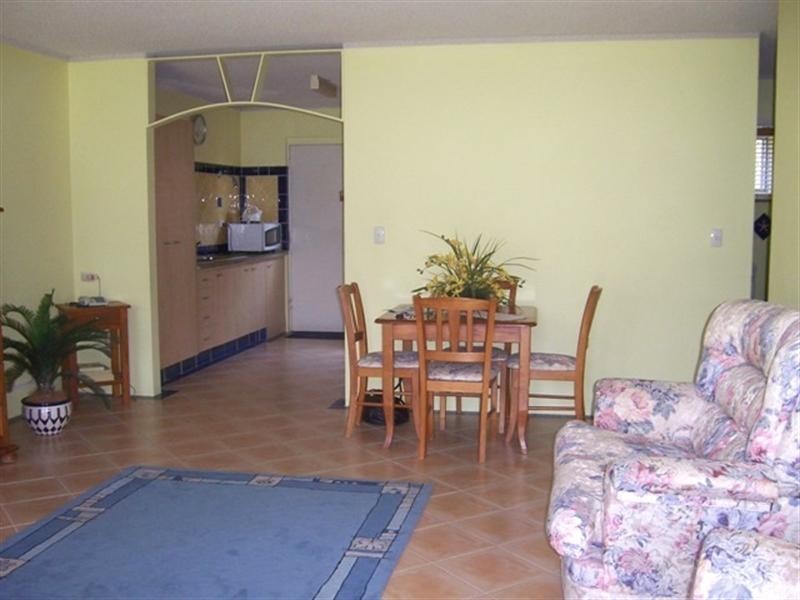 2/5 Jodie Street, Tugun QLD 4224