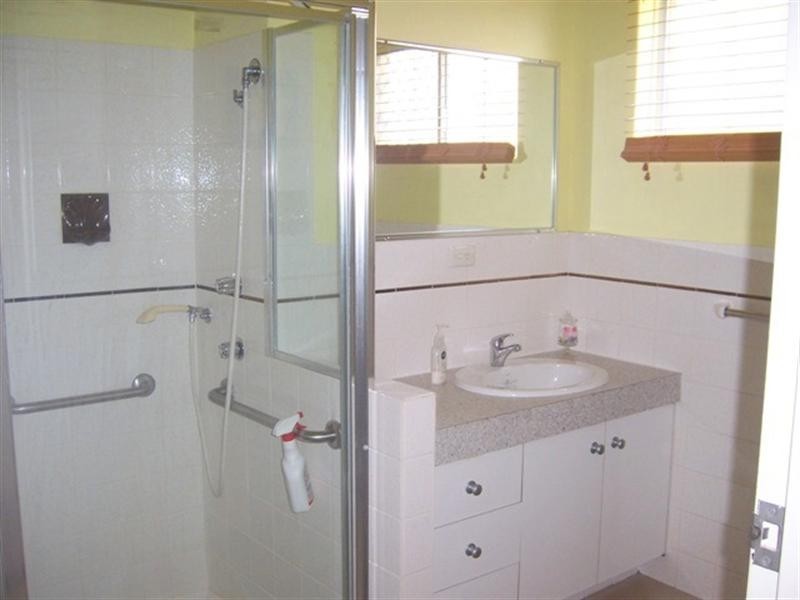 2/5 Jodie Street, Tugun QLD 4224