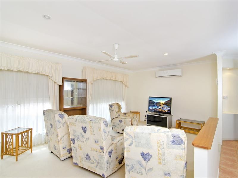 2/12 Rosewater Crescent, Tugun QLD 4224