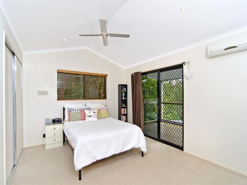 18 Fernleigh Court, Currumbin QLD 4223