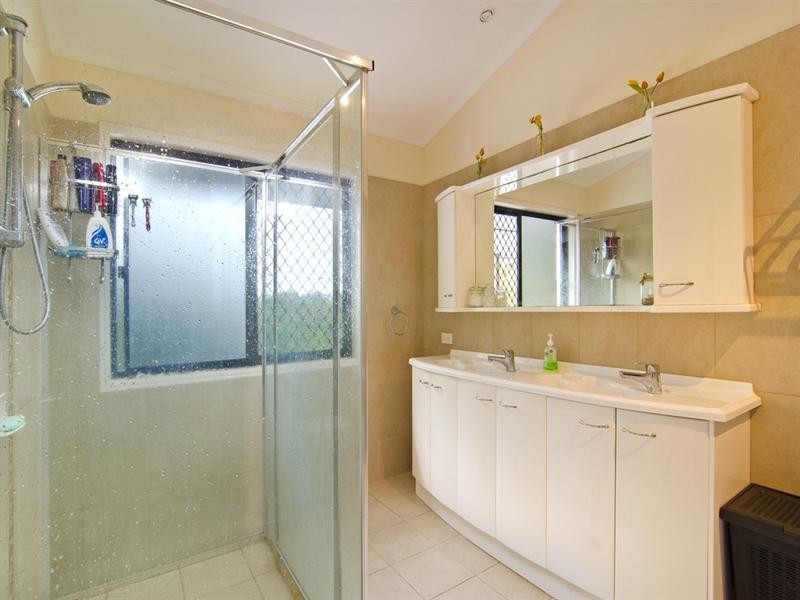 18 Fernleigh Court, Currumbin QLD 4223