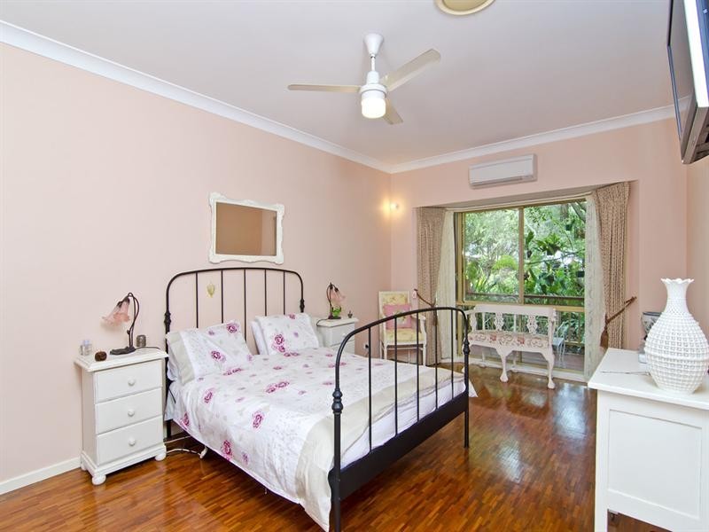 20 Jamberoo Court, Tallebudgera QLD 4228