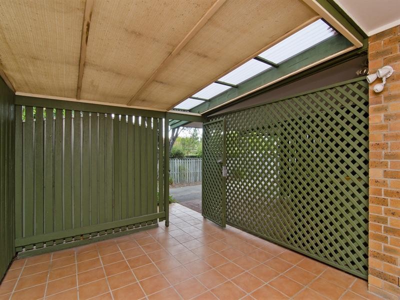 2/34 Guineas Creek Road, Currumbin Waters QLD 4223