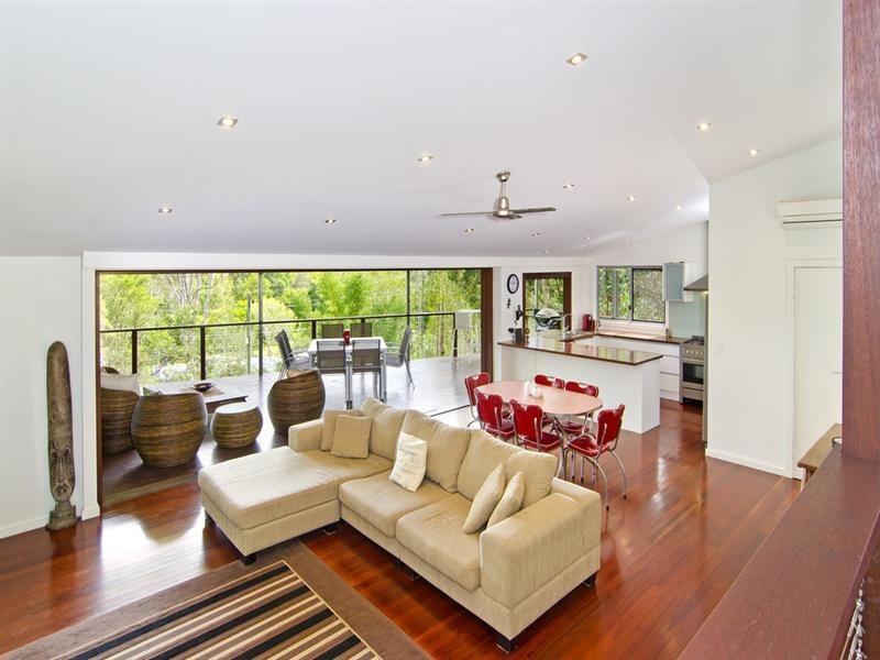 37 Coorabin Court, Tallebudgera QLD 4228