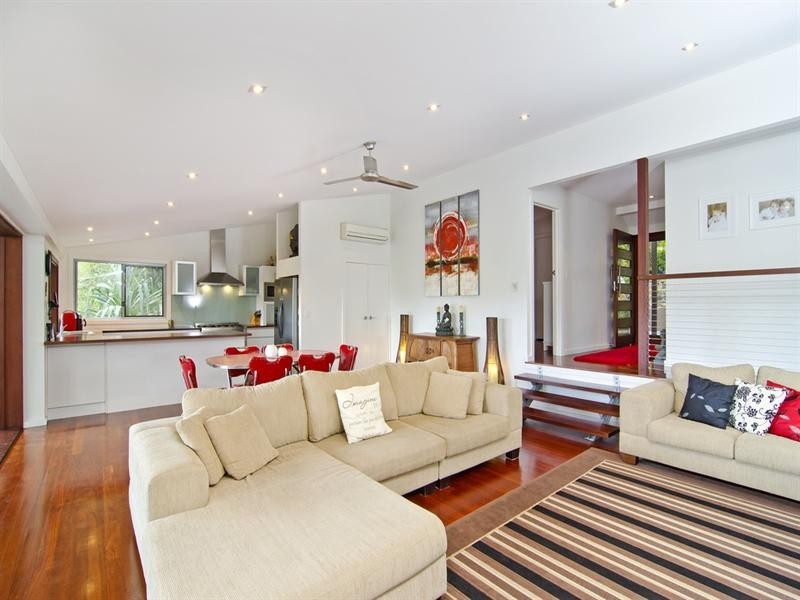 37 Coorabin Court, Tallebudgera QLD 4228