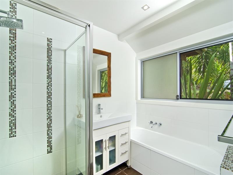 37 Coorabin Court, Tallebudgera QLD 4228