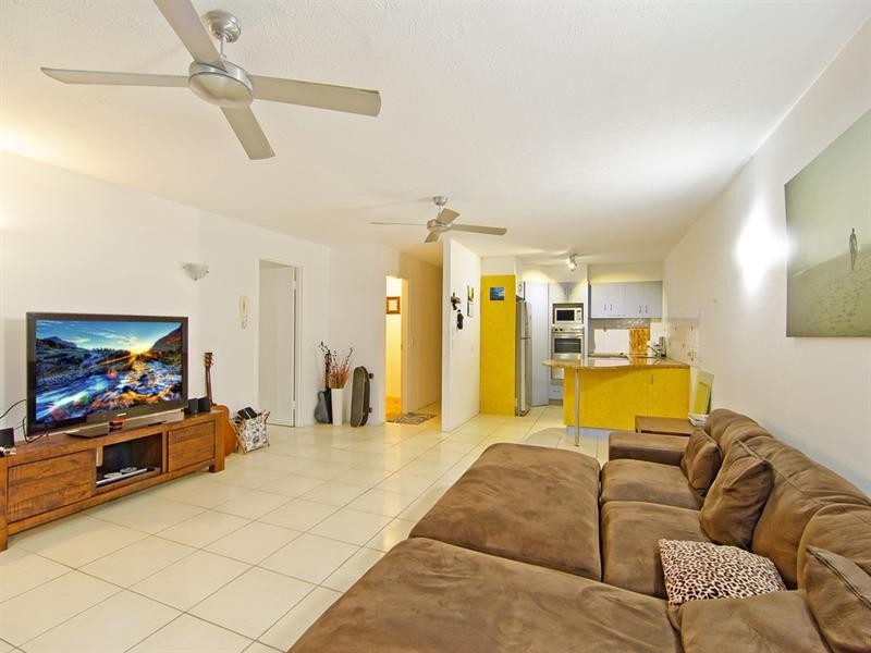 3/778 Pacific Parade, Currumbin QLD 4223