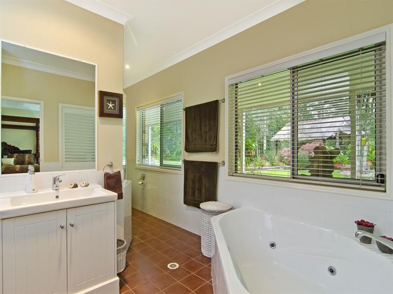 58 Gibsonville Street, Tallebudgera Valley QLD 4228