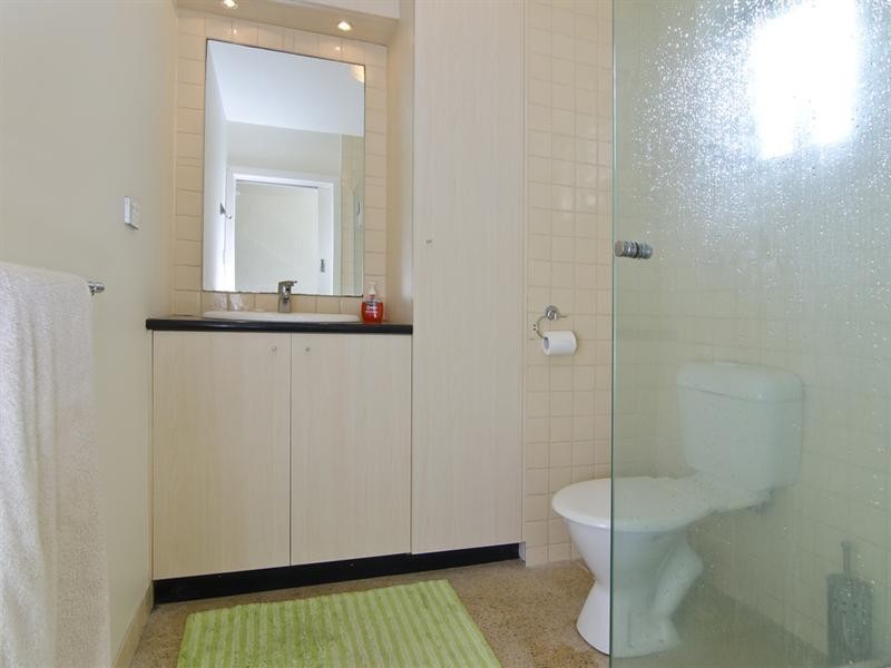 2/806 Pacific Parade, Currumbin QLD 4223