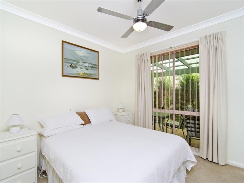 43 Saffron Street, Elanora QLD 4221