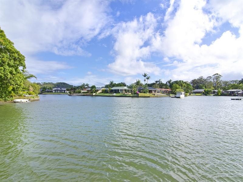 141 Currumbin Creek Road, Currumbin Waters QLD 4223