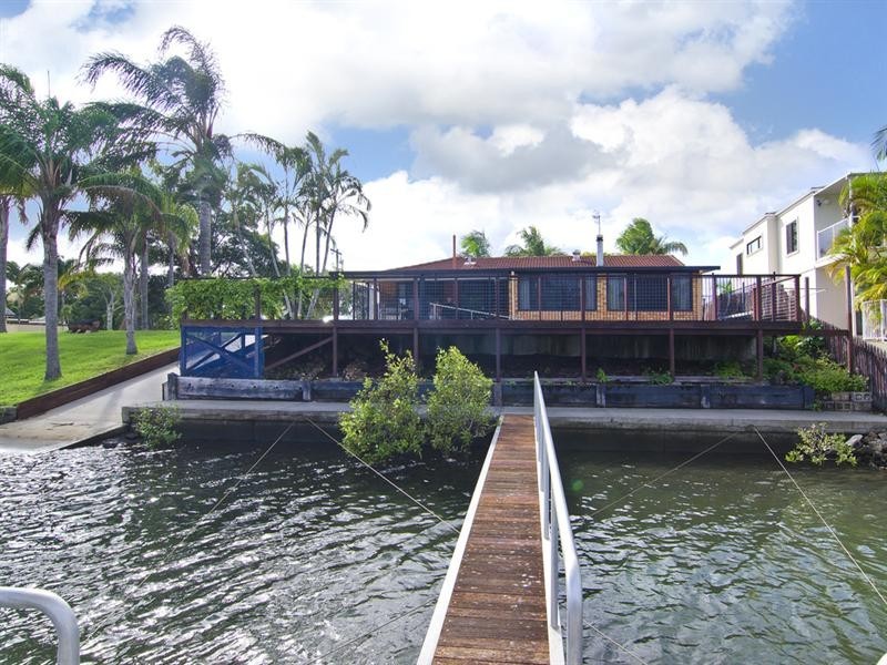 141 Currumbin Creek Road, Currumbin Waters QLD 4223